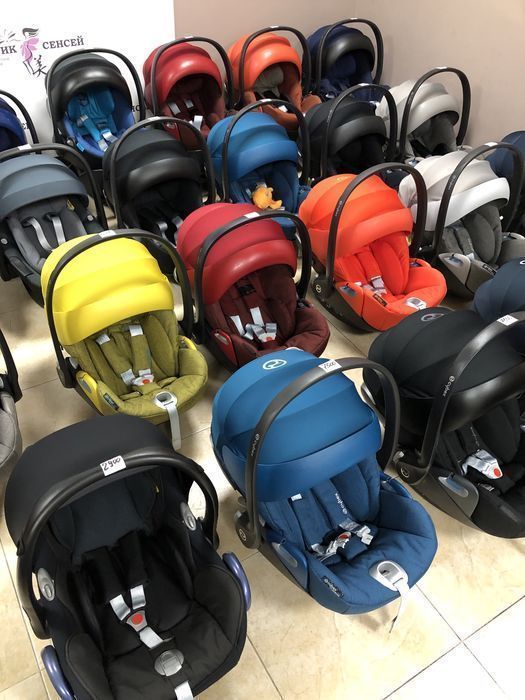 Автокрісла Шоурум Britax Römer Cybex Recaro Maxi Cosi автолюлька cloud