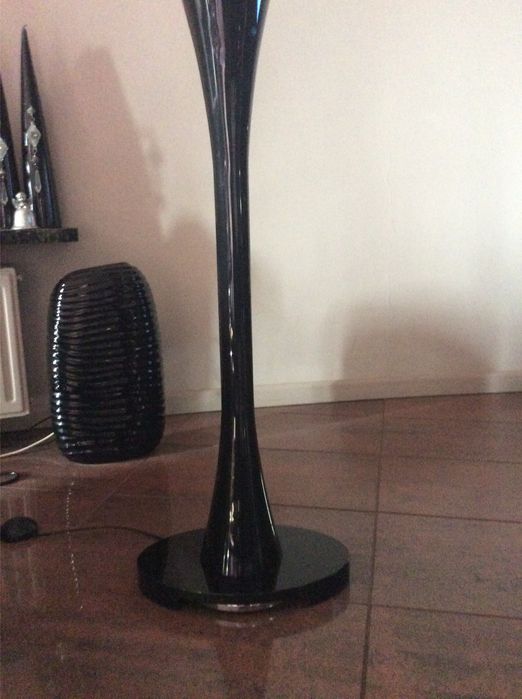 Designerska nowoczesna czarna lampa glamour