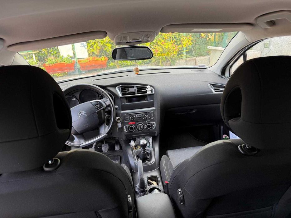 CITROËN C4 de garagem