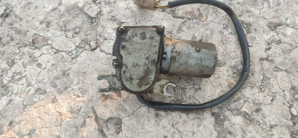 Дворник таврия задний