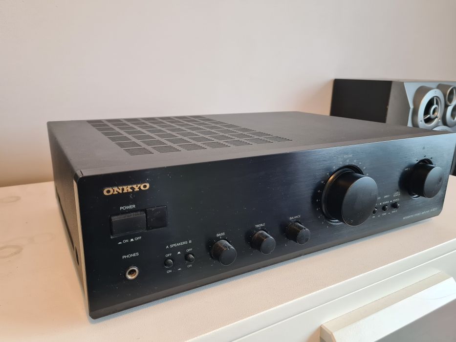 Wzmacniacz ONKYO A-9211  bardzo dobry stan  160 W