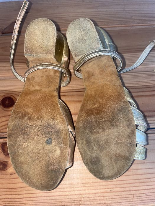 Туфлі для бальних танців