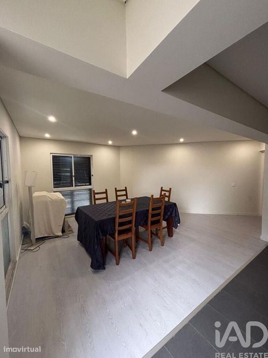 Apartamento T3 em Azeitão