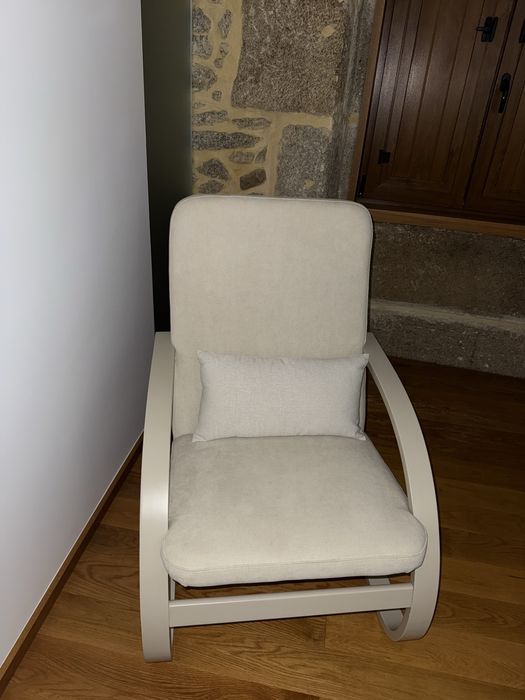 Cadeira baloiço como nova