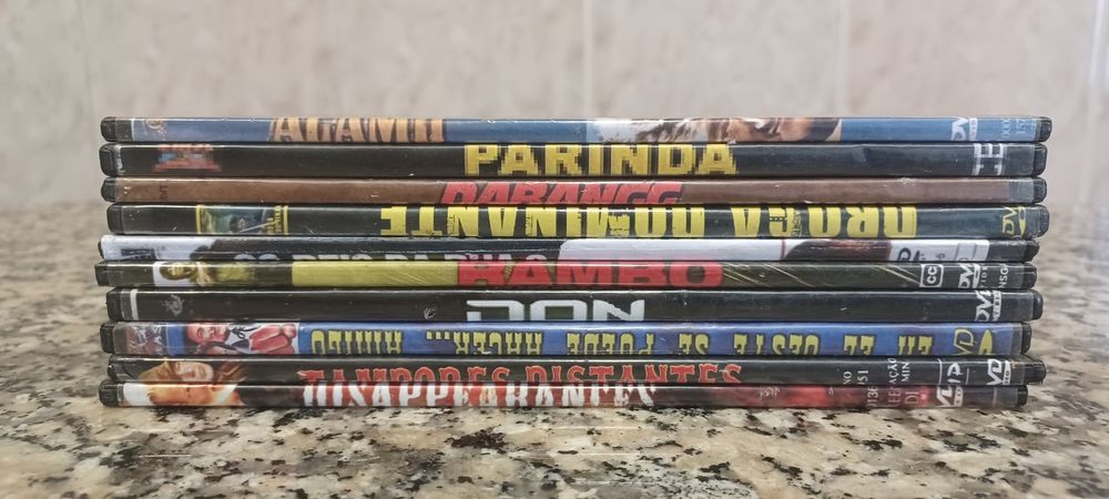 Grande lote de 70 filmes de vários géneros