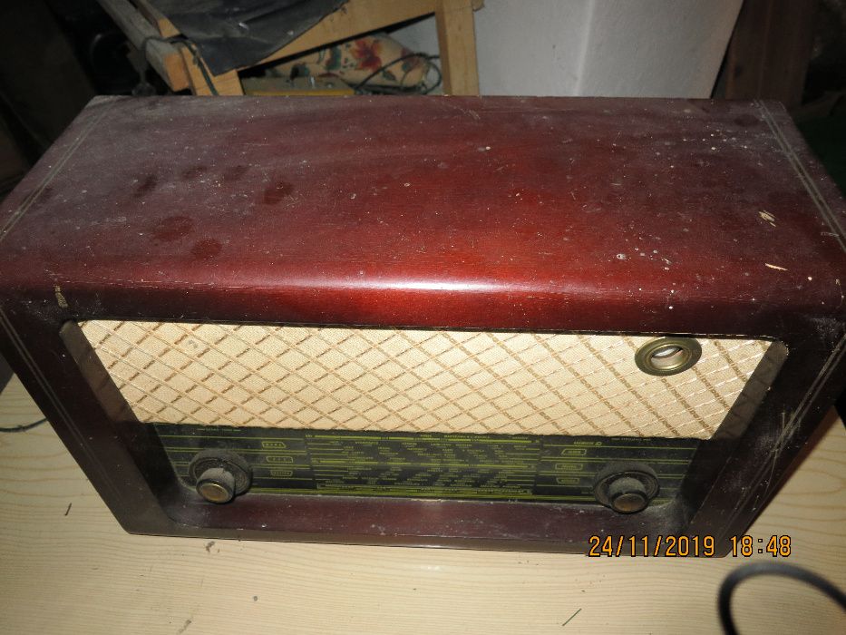 Sprzedam zabytkowe radioodbiorniki
