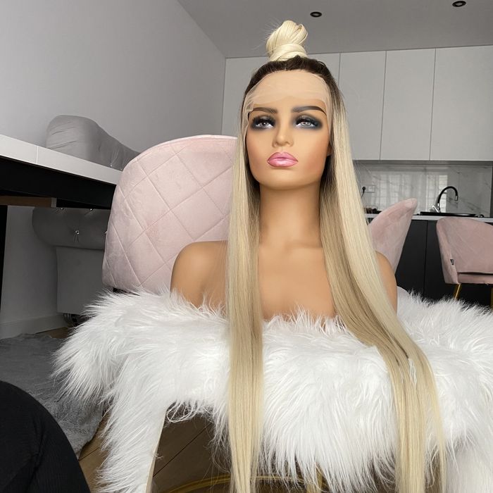 Peruka lace front blond 80 cm