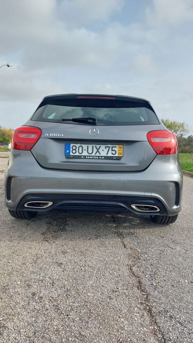Mercedes Benz  A180 D AMG Line