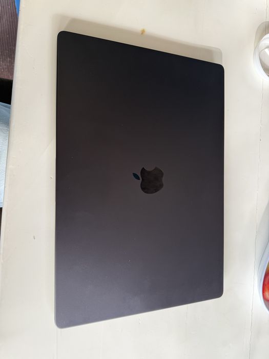 MacBook Pro 16” 512GB
