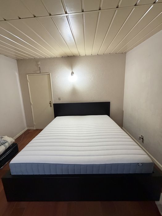 Cama e colchao Ikea