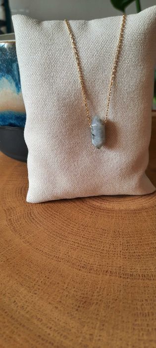 Labradoryt kamień naturalny na łańcuszku srebro pozłacany PREZENT