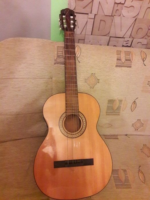 Gitara Elektro-Klasyczna
