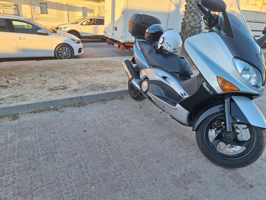 Yamaha T-Max 500
