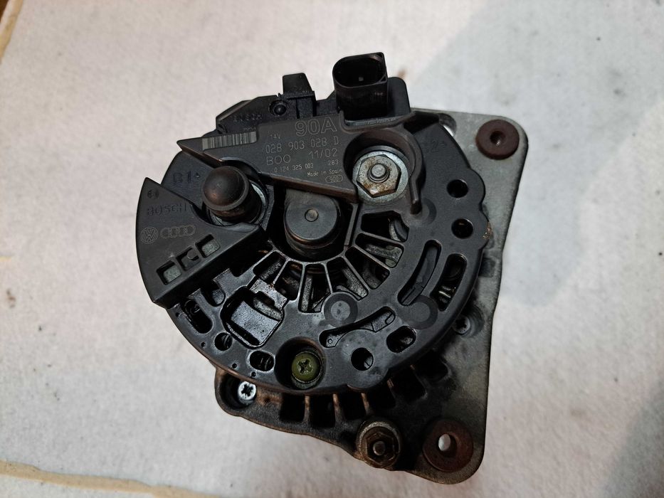 Alternator Volkswagen Golf IV 1.4 90A