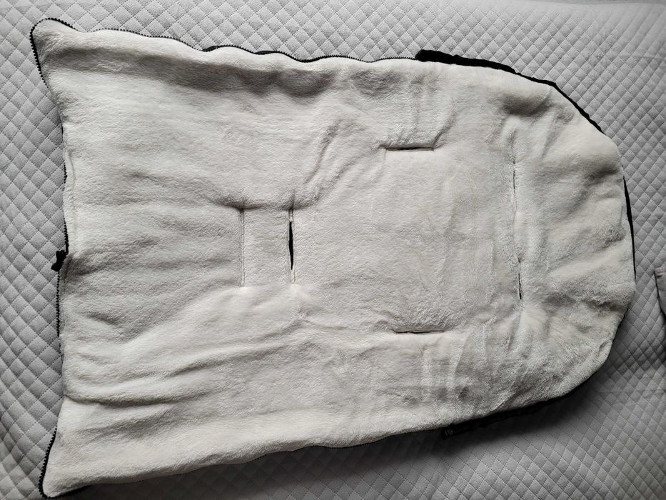 Śpiworek do wózka i sanek