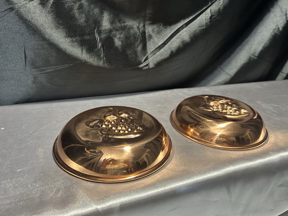 Zestaw 2 Miedzianych Foremek na Ciasto – Motyw Owoców