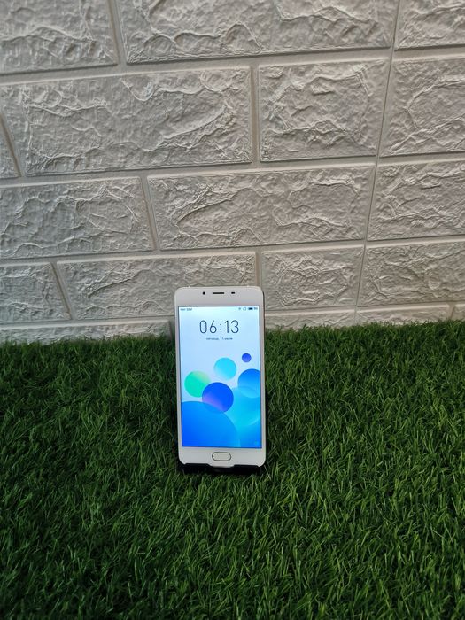 Телефон Meizu U10 White 3/32