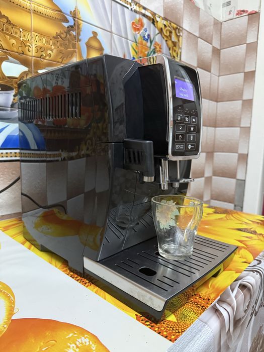 Кофемашина DeLonghi Dinamica ECAM 350.50.B — Идеальное состояние!