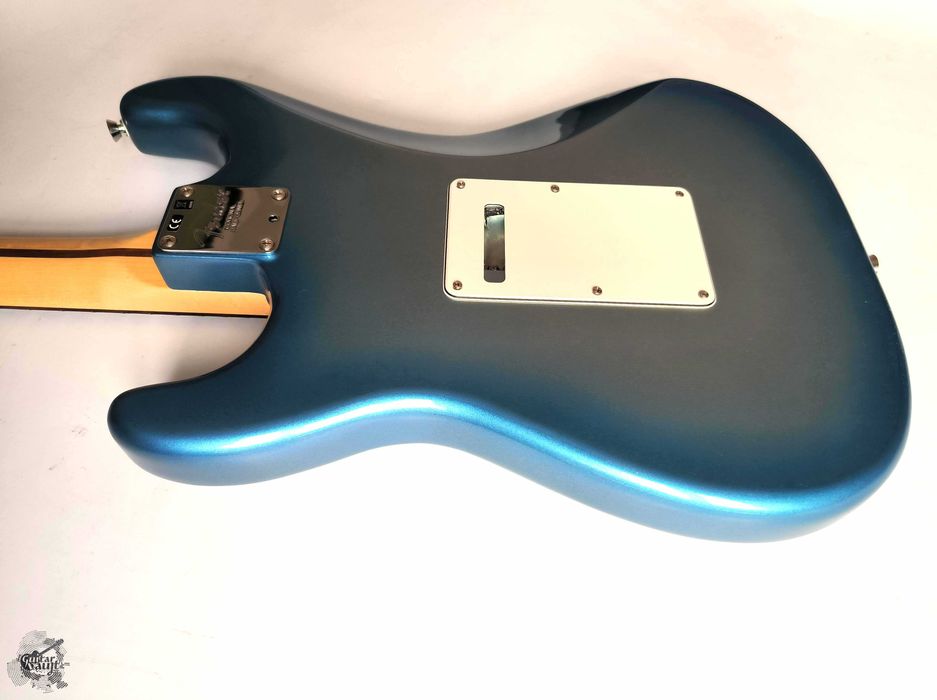 Fender® Limited Edition American Showcase Stratocaster '2022