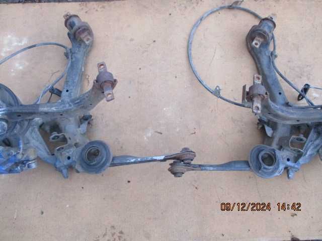 Honda Civic VIII SEDAN zawieszenie tylne