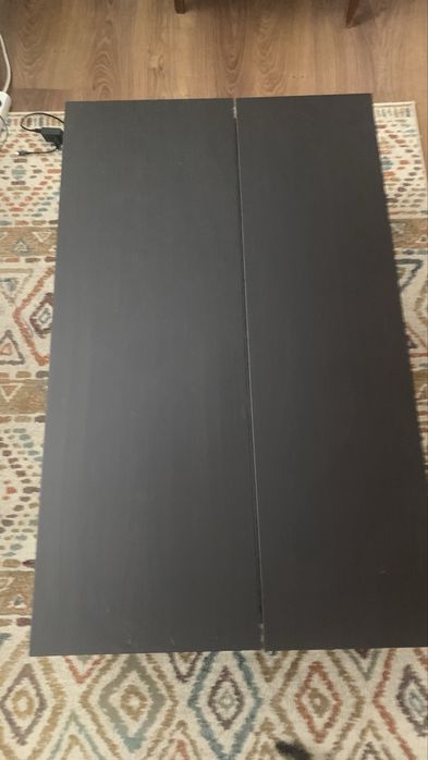 Mesa  de sala de cor preta do IKEA