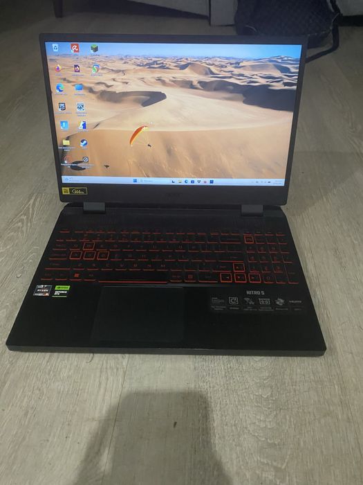 Acer  nitro  5.