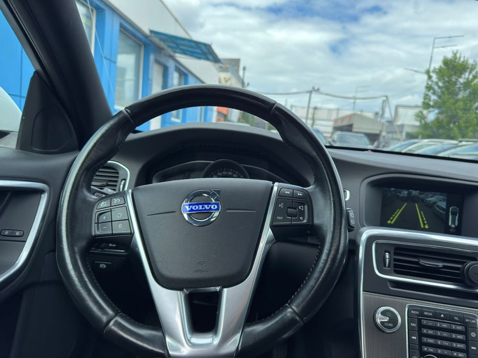 Volvo V60 Facelift D4 2.0 Diesel 181 к.с. Автомат Aisin