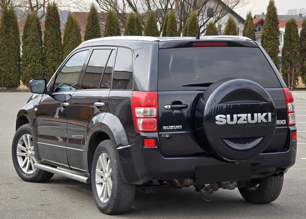 Sprzedam Suzuki Grand Vitara z ważnym przeglądem