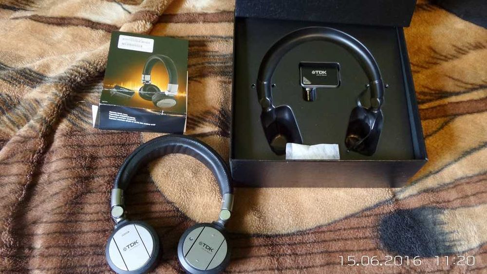 Słuchawki  Bezprzewodowe TDK WR700