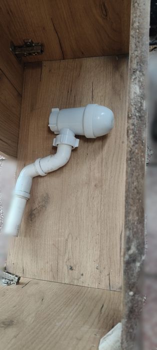 Szafka Toaleta Grzejnik Żeliwny
