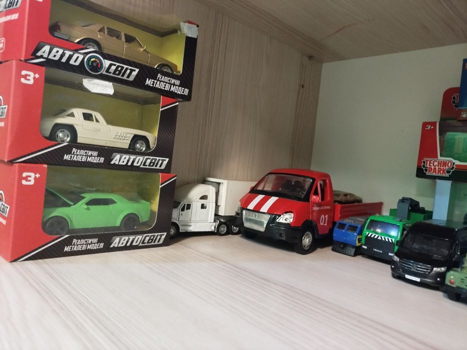 Продам машинки хороший стан