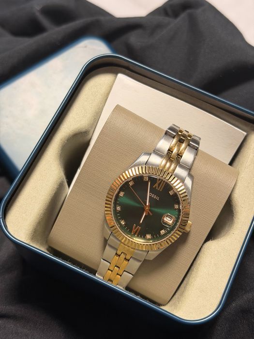 Годинник Fossil