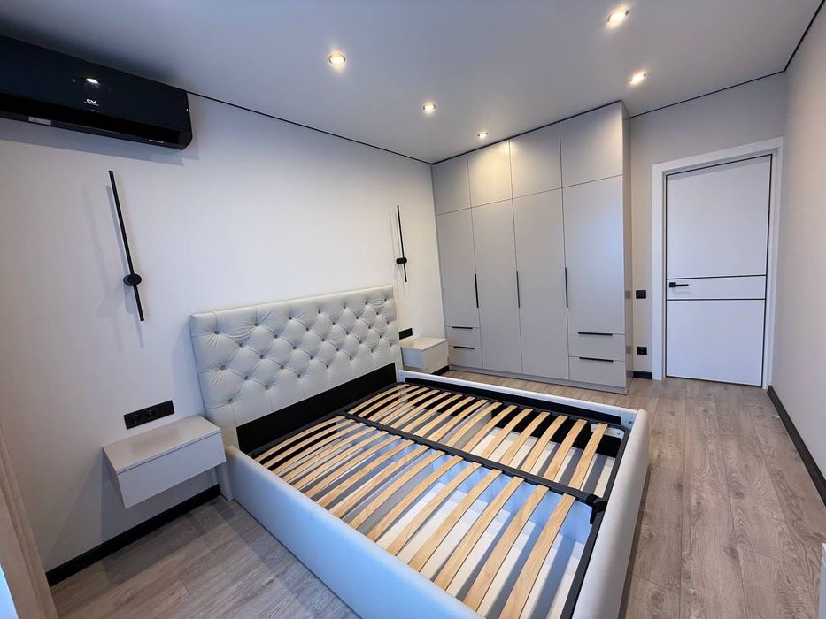 Продаж 2-кімнатної укомплектованої квартири в новобудові!