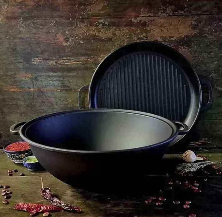 Казан чугунний 8,12,15,18л кришкою сковородою форми Wok