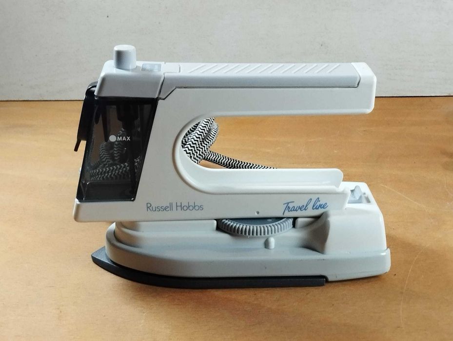 Ferro de engomar de Viagem - Russell Hobbs