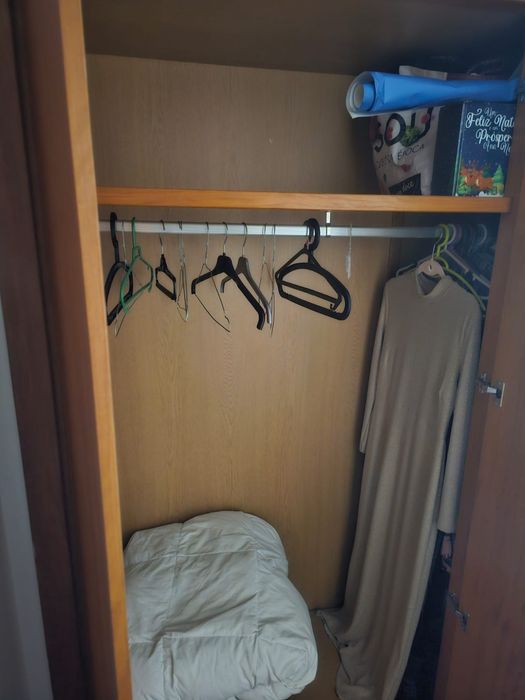 Aluga-se  quarto Casal