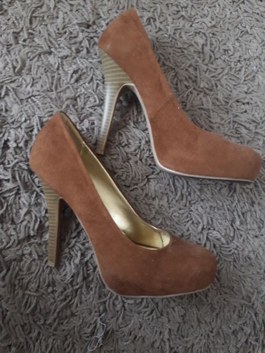 Buty, szpilki Bamboo rozm. 37,5