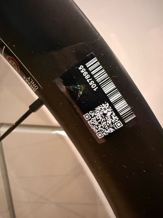Koła karbonowe Bianchi Velomann Palladium 33 - nowe, 21 mm szer, disc, 1460g