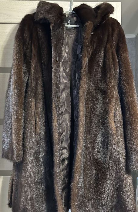 Продам  Норковую  Шубу