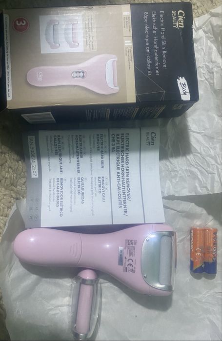 Електрична пилка для загрубілої шкіри  ніг, ціна 430 гривень.