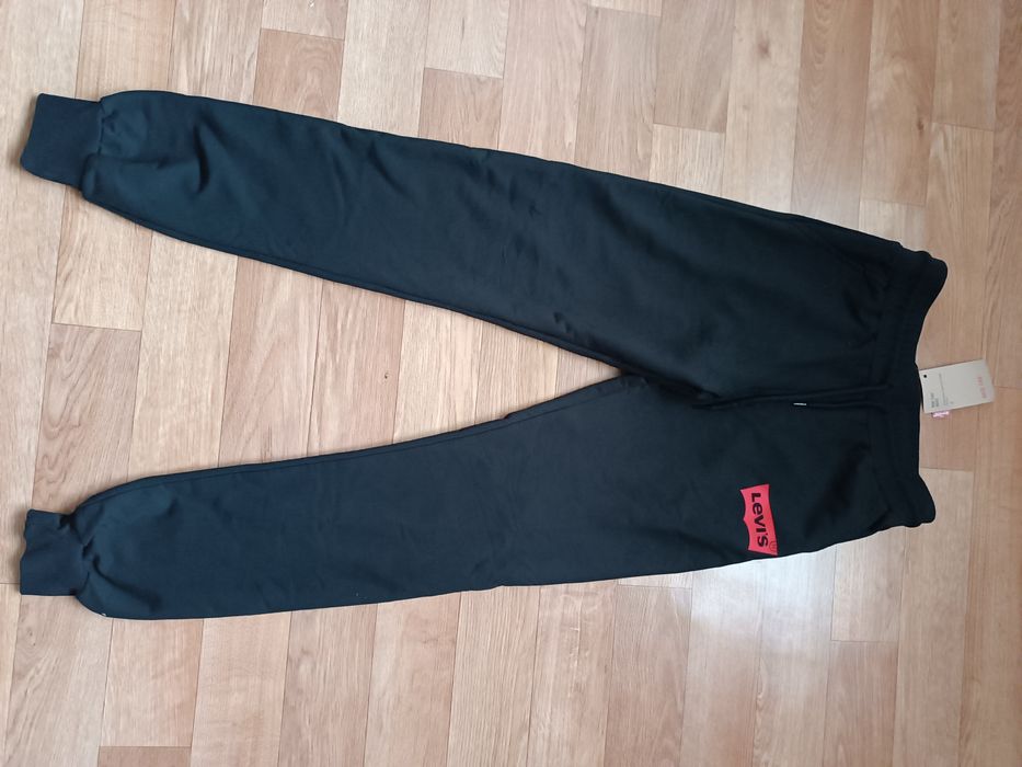 Жіночі спортивні штани