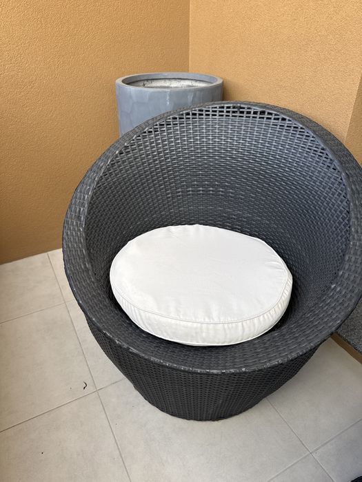Conjuntos com cadeiras e mesa exterior