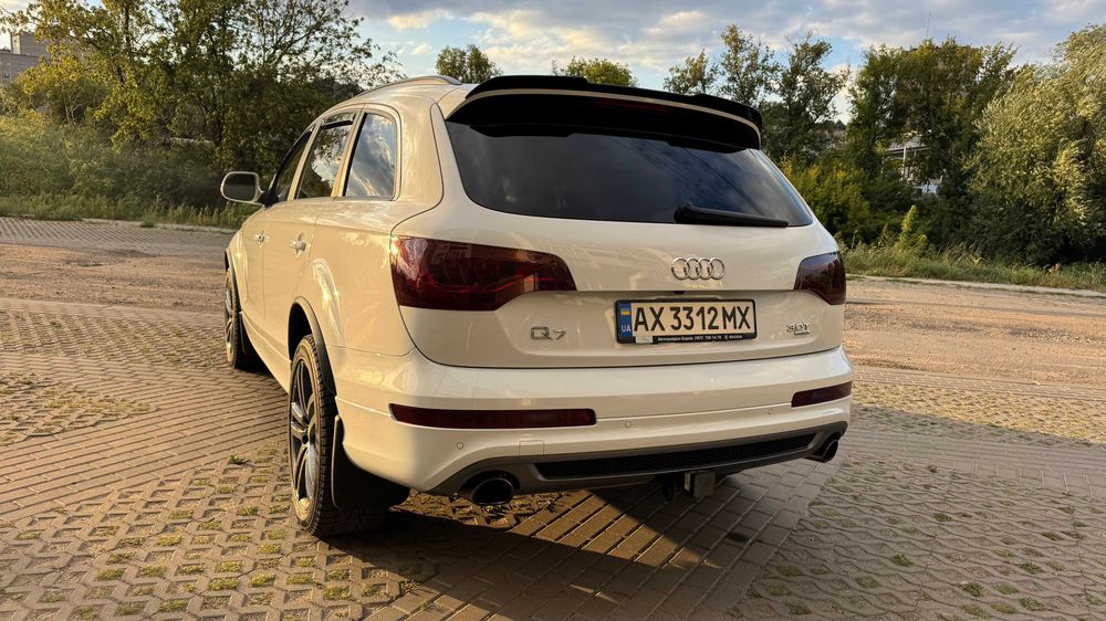 AUDI Q7 Prestige 2014