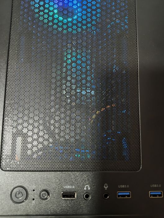 PC gaming/ R5 3600/ GTX 1660 super/ 16gb RAM