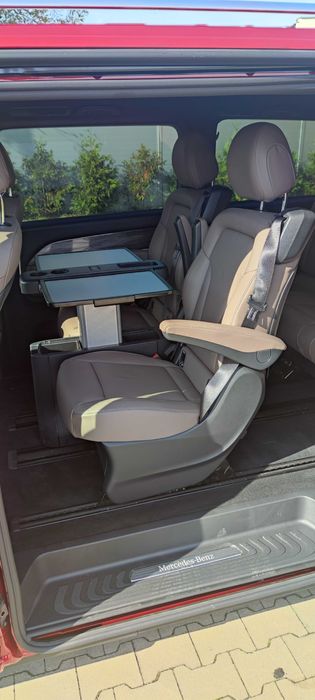 Wynajem BUS 7os. MERCEDES V300d Automat ExtraLong 237KM 2021 4x4