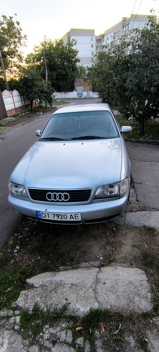 Продам Audi a6c4 2.6 газ бензин