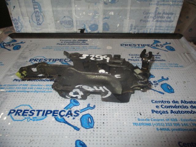 Fechadura / fecho porta frente esquerdo TOYOTA Dyna 150 Chassis (_Y_)