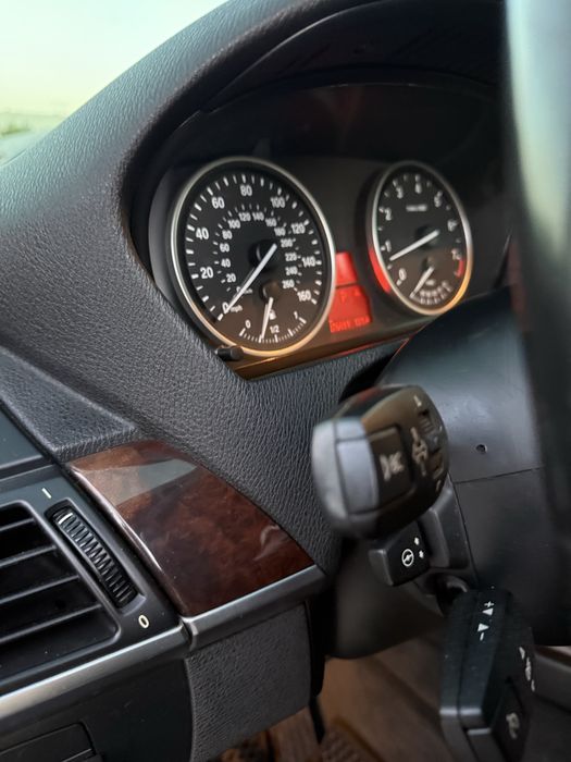 bmw x5 e70 2007 3.0 бензин