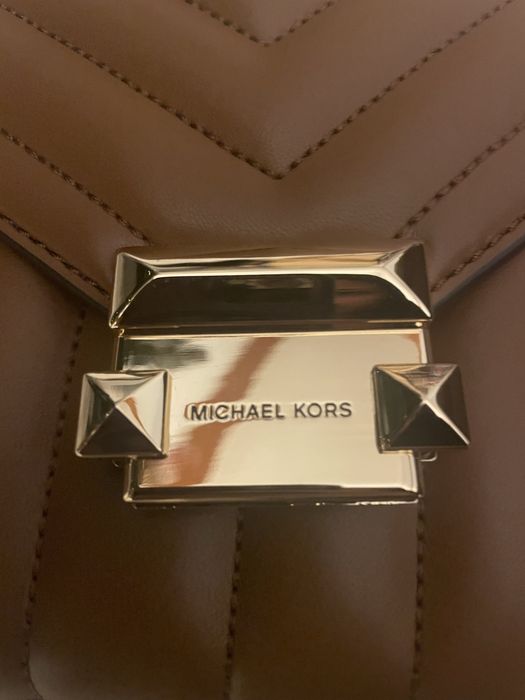 Michael kors castanha