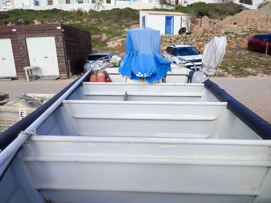 Embarcação de pesca profissional OBE 540 PESCADOR